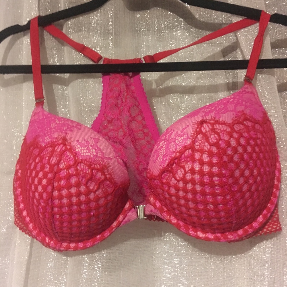38C Victoria Secret Very Sexy Pushup Bra